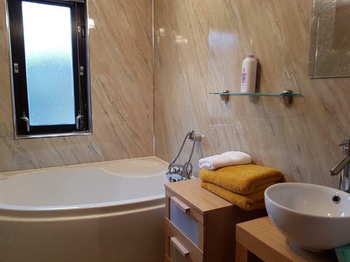 Loch Ness And Highlands Holiday Home Bearnock Esterno foto